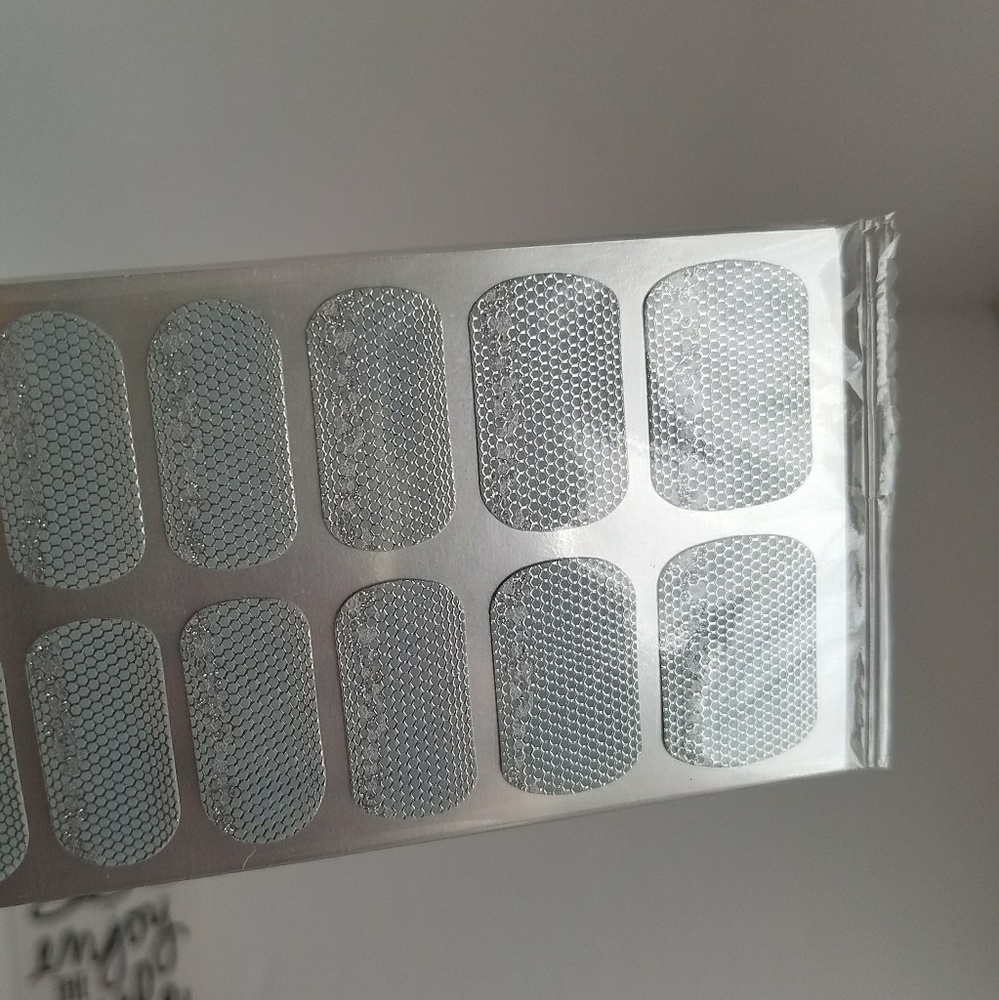 Essie Nail Wraps